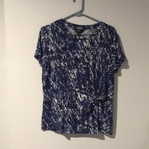 Simply Vera blue and white short sleeve blouse L